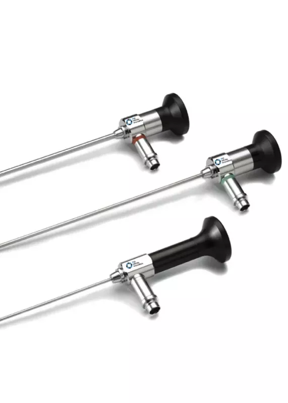 Trzy sztywne boroskopy RVI Infinity Innovation o&nbsp;różnych kątach widzenia do precyzyjnych inspekcji.