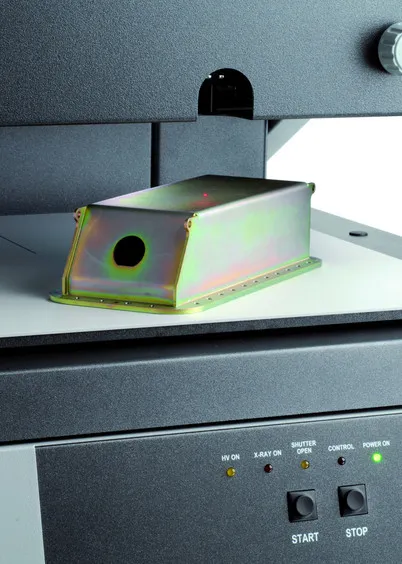 Metalowy detal przygotowany do pomiaru powłoki na FISCHERSCOPE&reg; X-RAY XDL 230 (XRF)