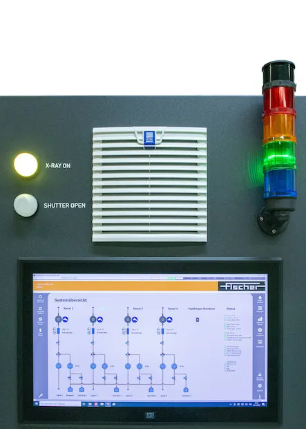 Panel sterowania z&nbsp;ekranem w&nbsp;FISCHERSCOPE XAN Liquid Analyzer