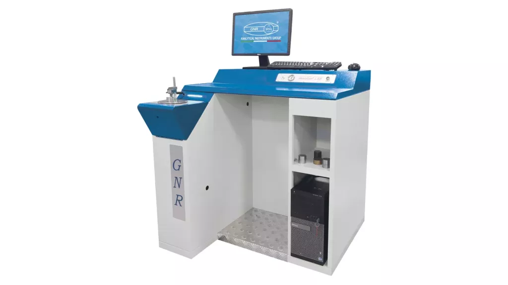 Stacjonarny spektrometr GNR Metal Lab Plus z komputerem do kontroli składu stopów