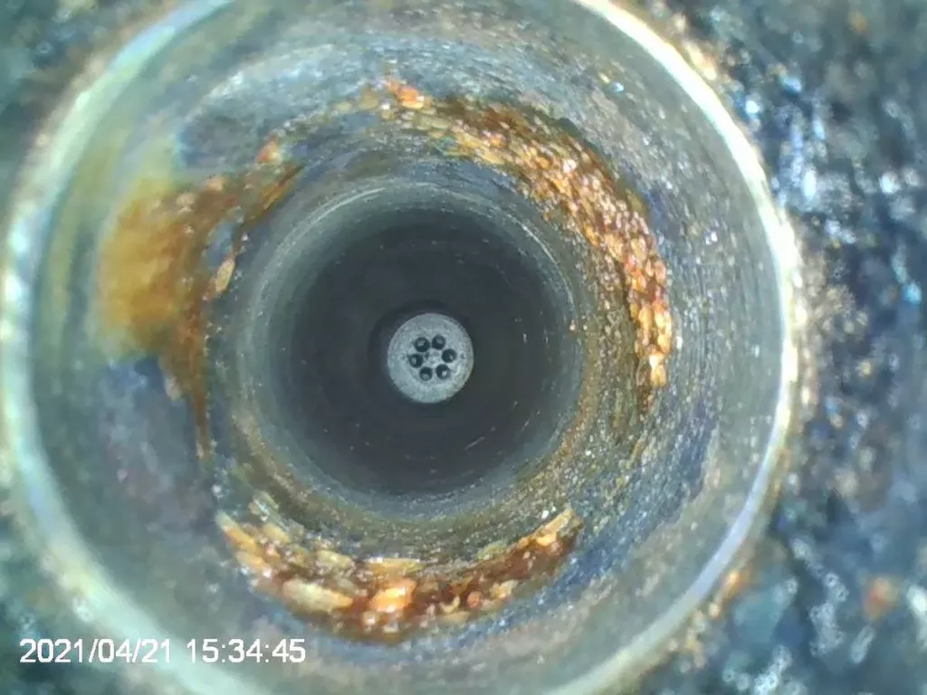 Wnętrze rury – przykładowe ujęcie z kamery endoskopowej RVI Inspector Pro