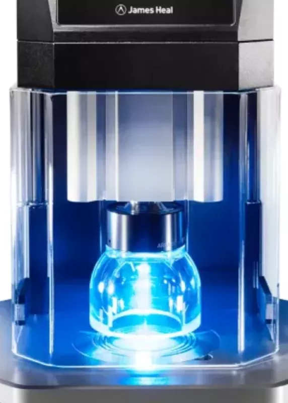 Zbliżenie na kopułę i&nbsp;oświetlenie próbki w&nbsp;testerze TruBurst