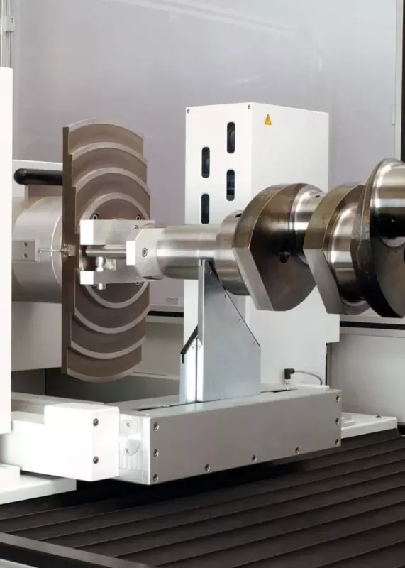 Pomiar wału korbowego w&nbsp;systemie Opticline WMS 1332 firmy JENOPTIK