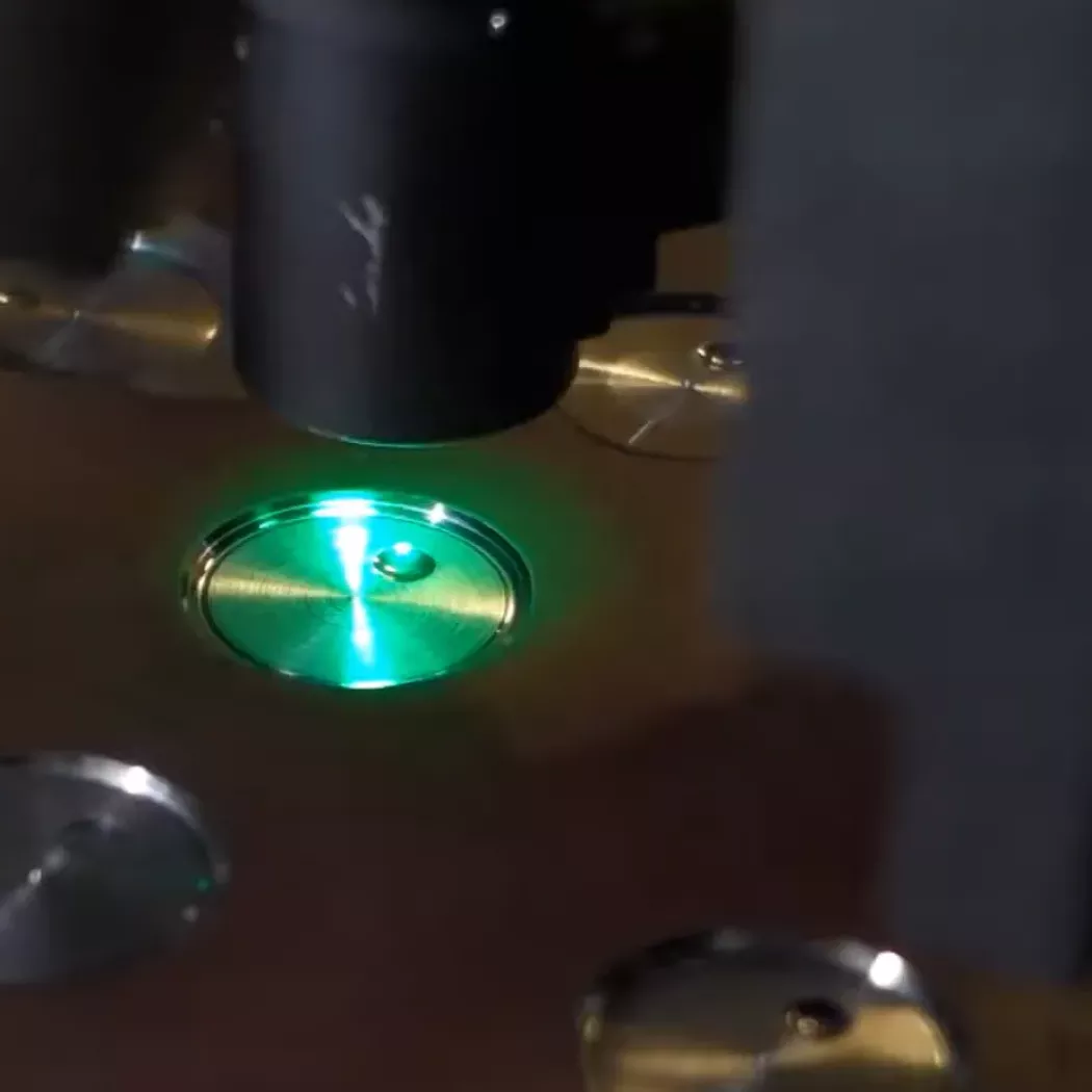 Pomiar optyczny odcisku Brinella na próbce – Easy Flag 3000 ATI