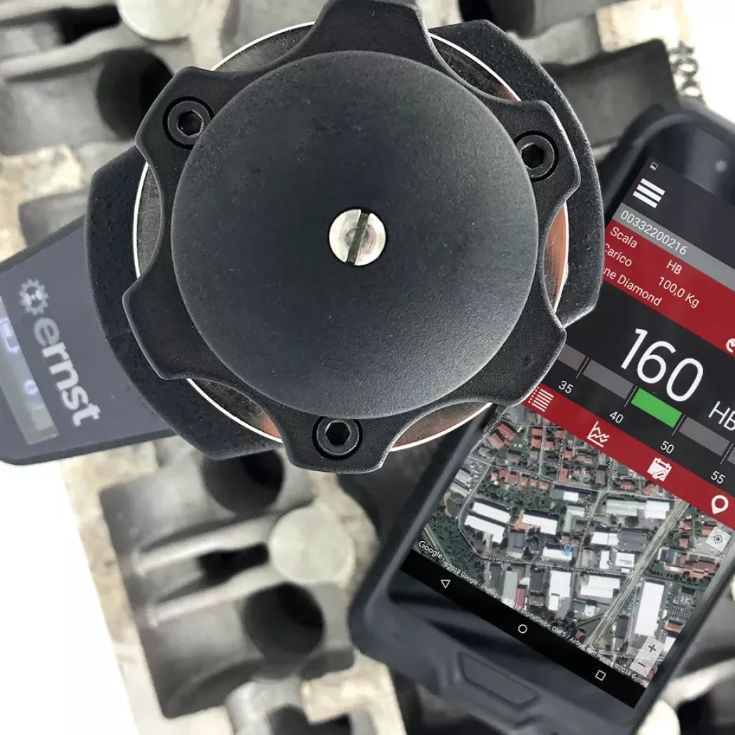 Twardościomierz e-Dynatest Ernst 100 kgf – mobilny pomiar twardości na odlewie