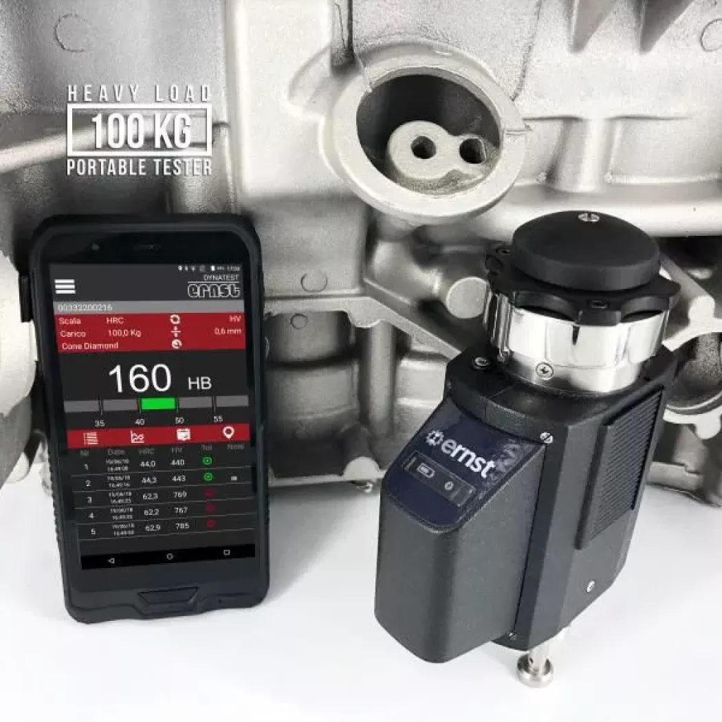 Zestaw e-Dynatest Ernst 100 kgf – mobilny twardościomierz i&nbsp;tablet do analizy wyników
