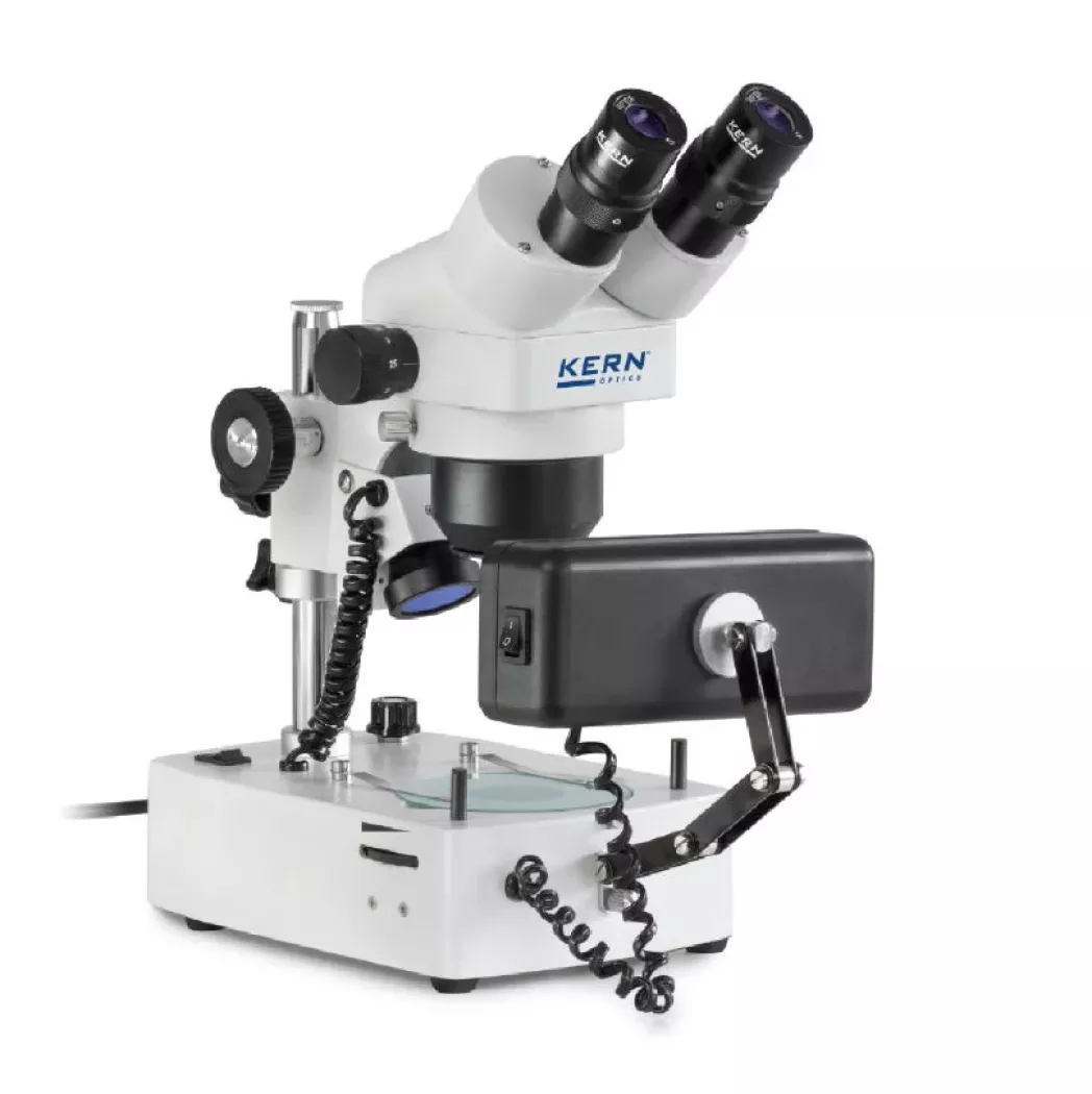 KERN OZG 493 – mikroskop stereoskopowy dla jubilerów, widok z tyłu z oświetleniem