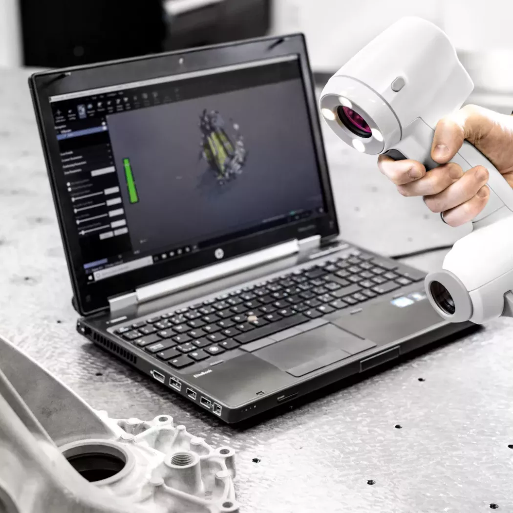 Widok modelu siedziska 3D w&nbsp;oprogramowaniu VXmodel w&nbsp;pracowni edukacyjnej