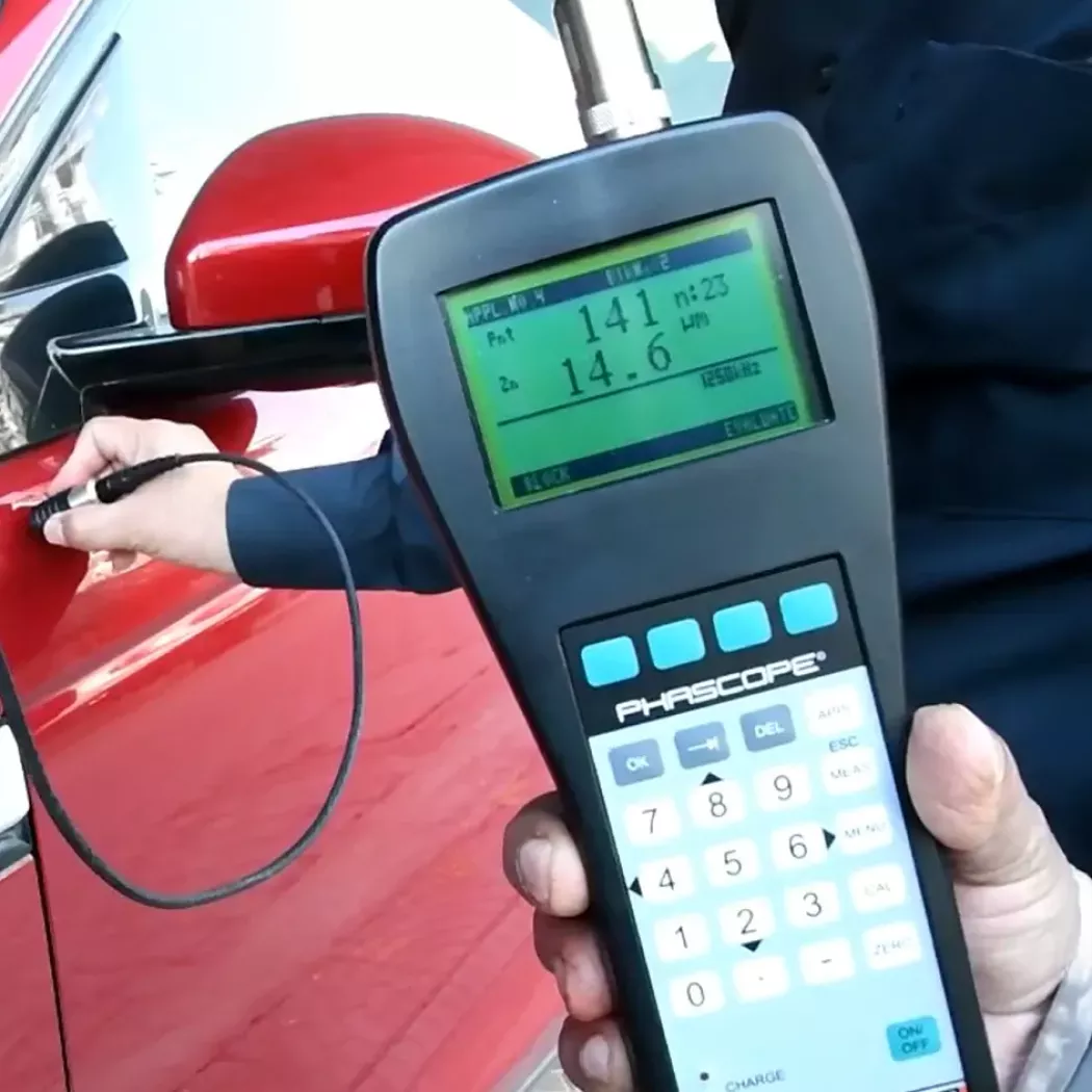 Pomiar duplex: grubość lakieru i&nbsp;cynku na karoserii – PHASCOPE&reg; PMP10 DUPLEX