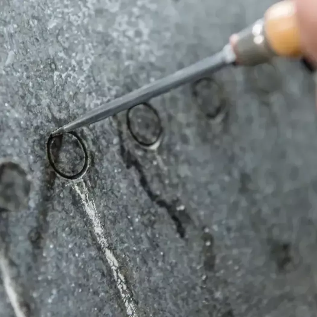 Sprawdzanie średnicy i jakości otworów w płycie pomiarowej — Planolith