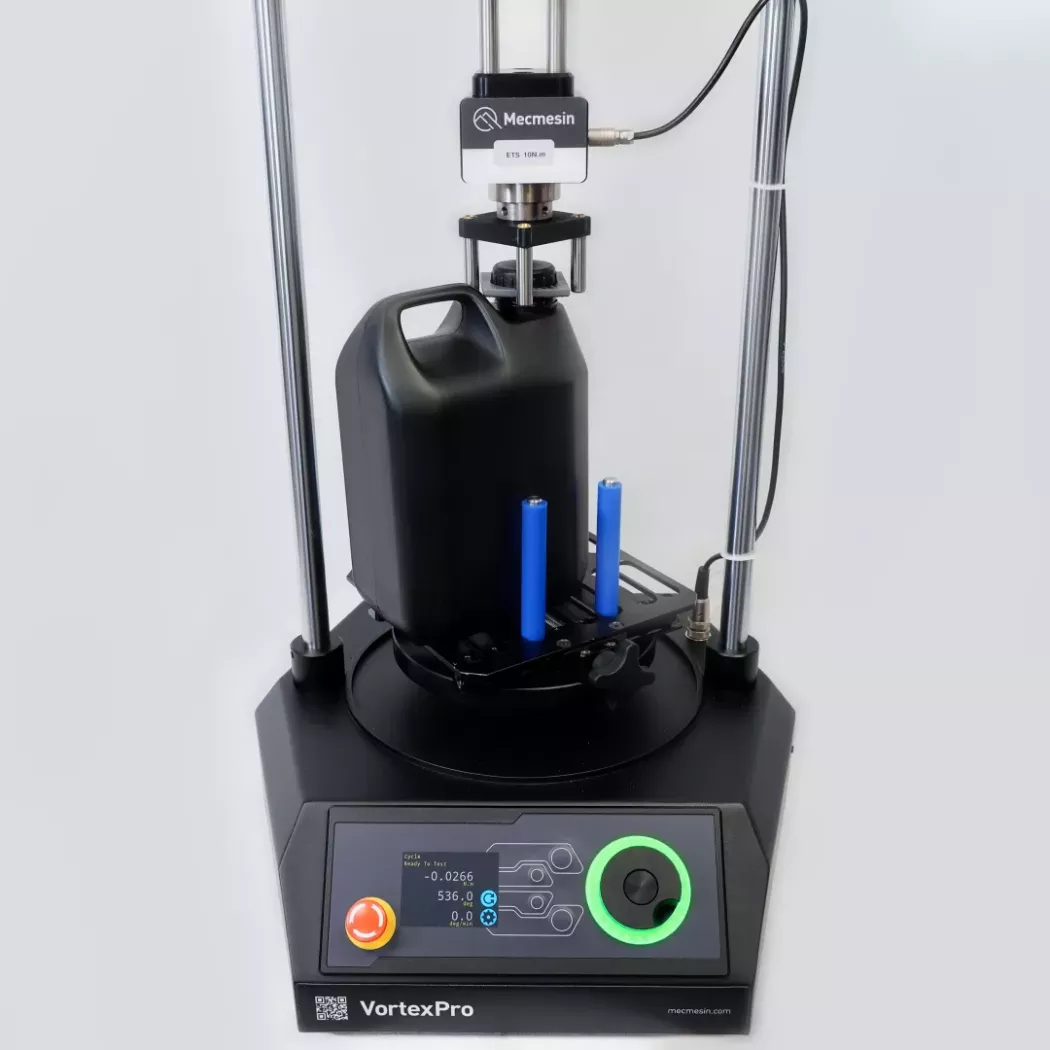 Pomiar momentu obrotowego odkręcania kanistra na skomputeryzowanym testerze VortexPro Mecmesin